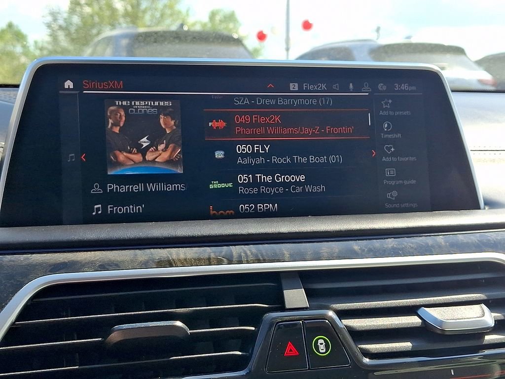 Used 2020 BMW 750i xDrive w/ Autobahn Package AWD/4WD image 18