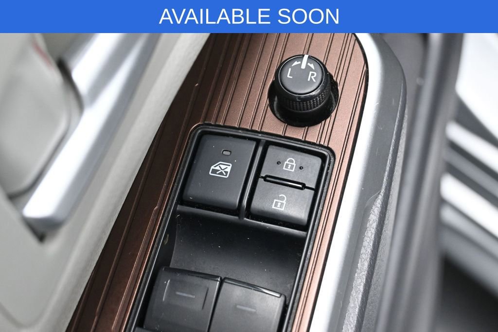 Certified 2021 Toyota Sienna XLE FWD image 12