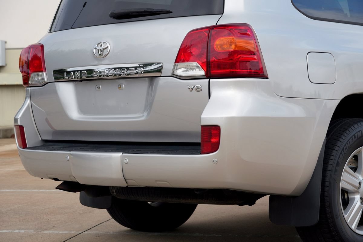 Used 2015 Toyota Land Cruiser AWD/4WD image 30