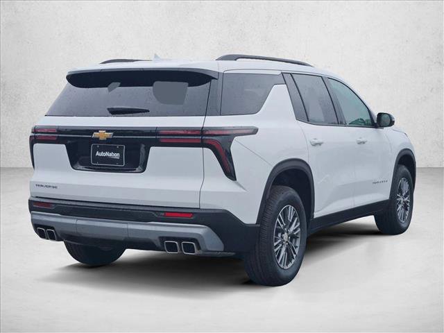 New 2026 Chevrolet Traverse LT image 2