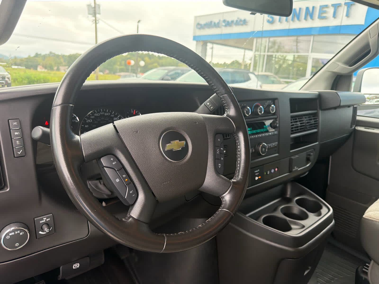 Used 2023 Chevrolet Express 3500 LS RWD image 13