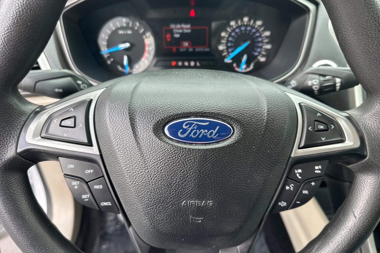 Certified 2018 Ford Fusion SE image 24