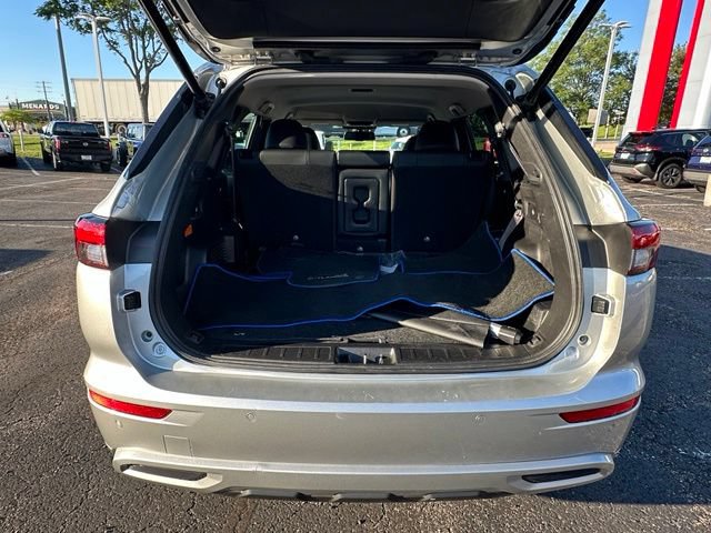Used 2023 Mitsubishi Outlander SEL AWD/4WD image 18