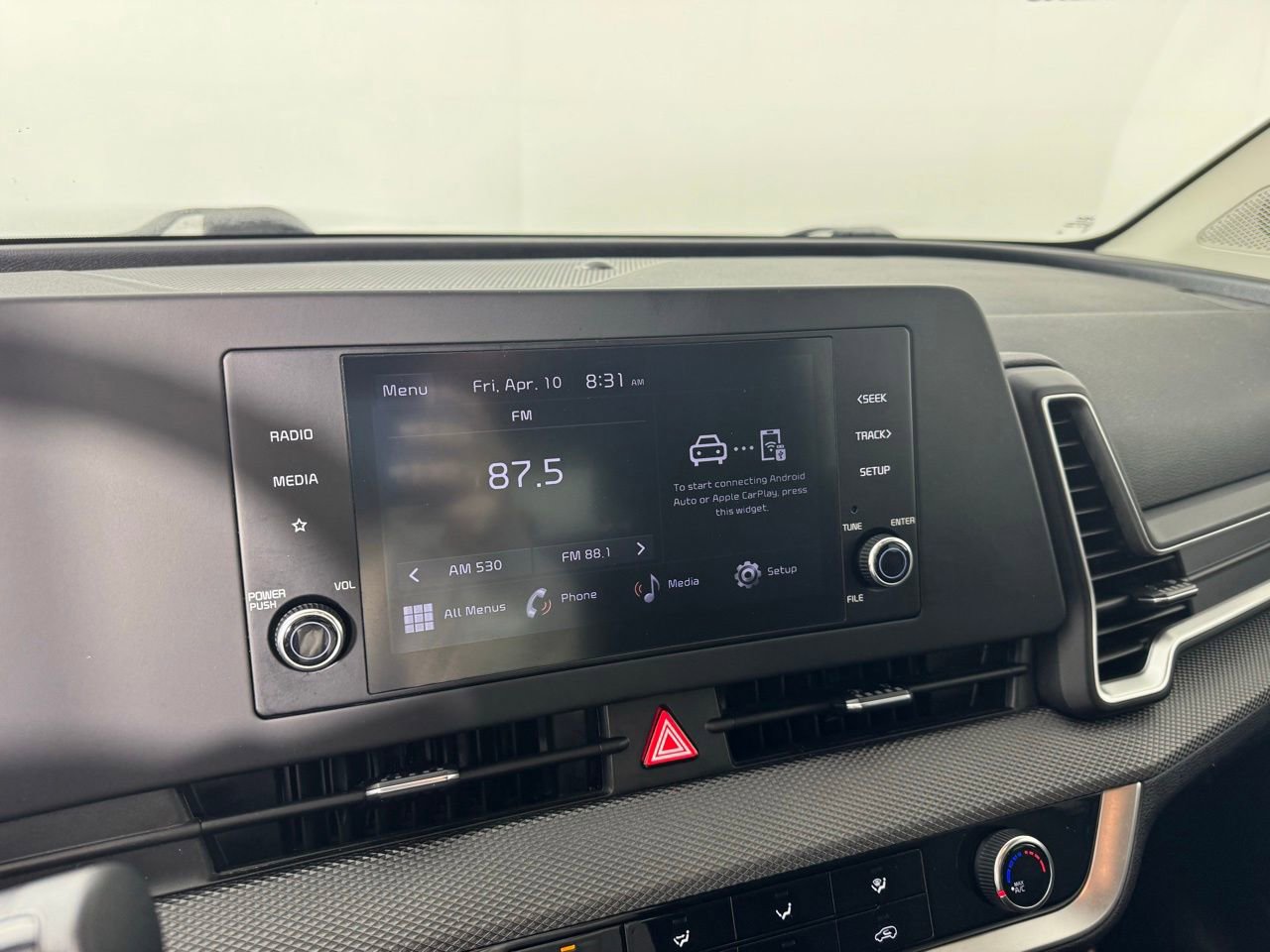 Used 2024 Kia Sportage LX image 14