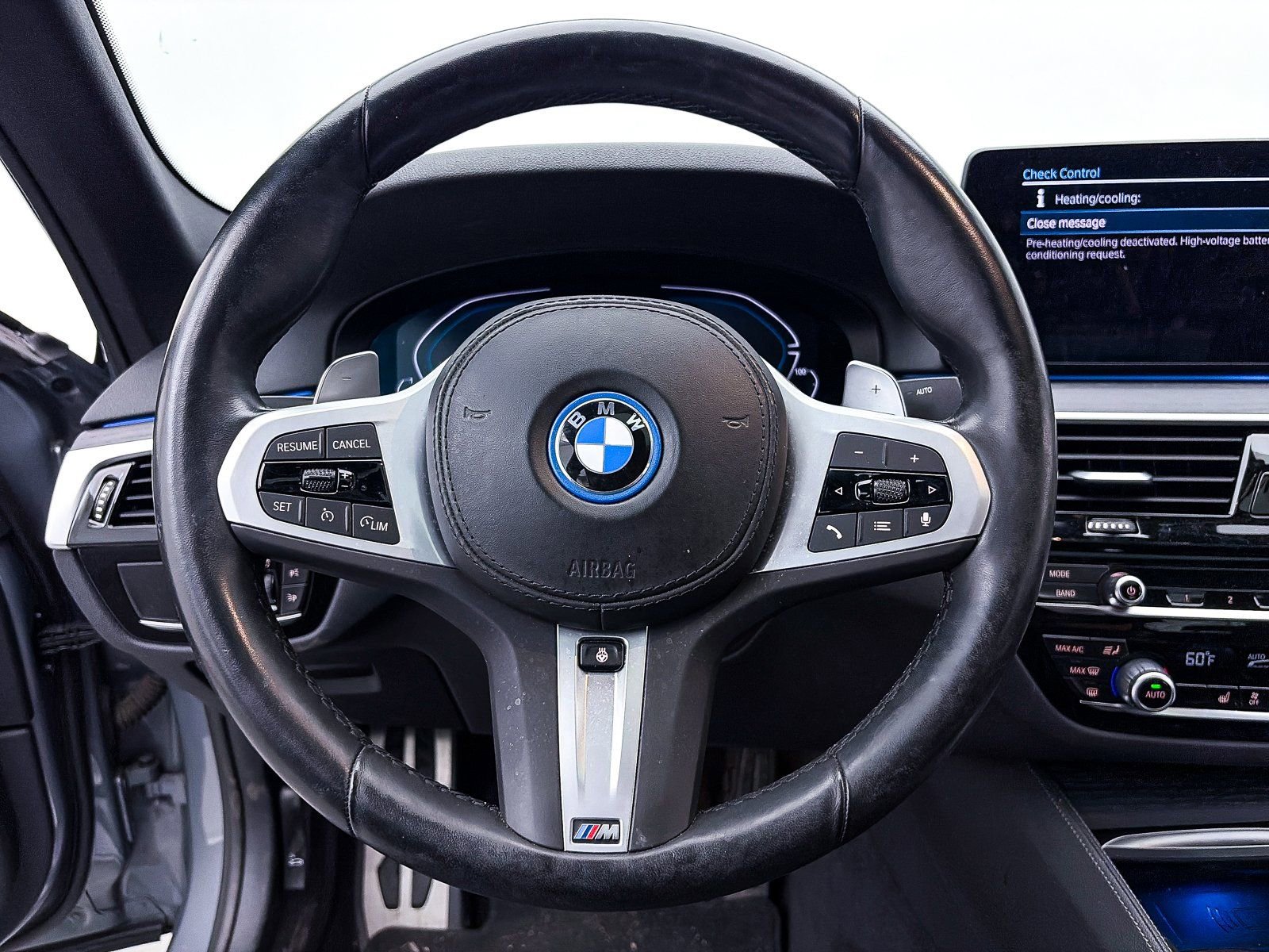 Used 2023 BMW 530e w/ M Sport Package image 30