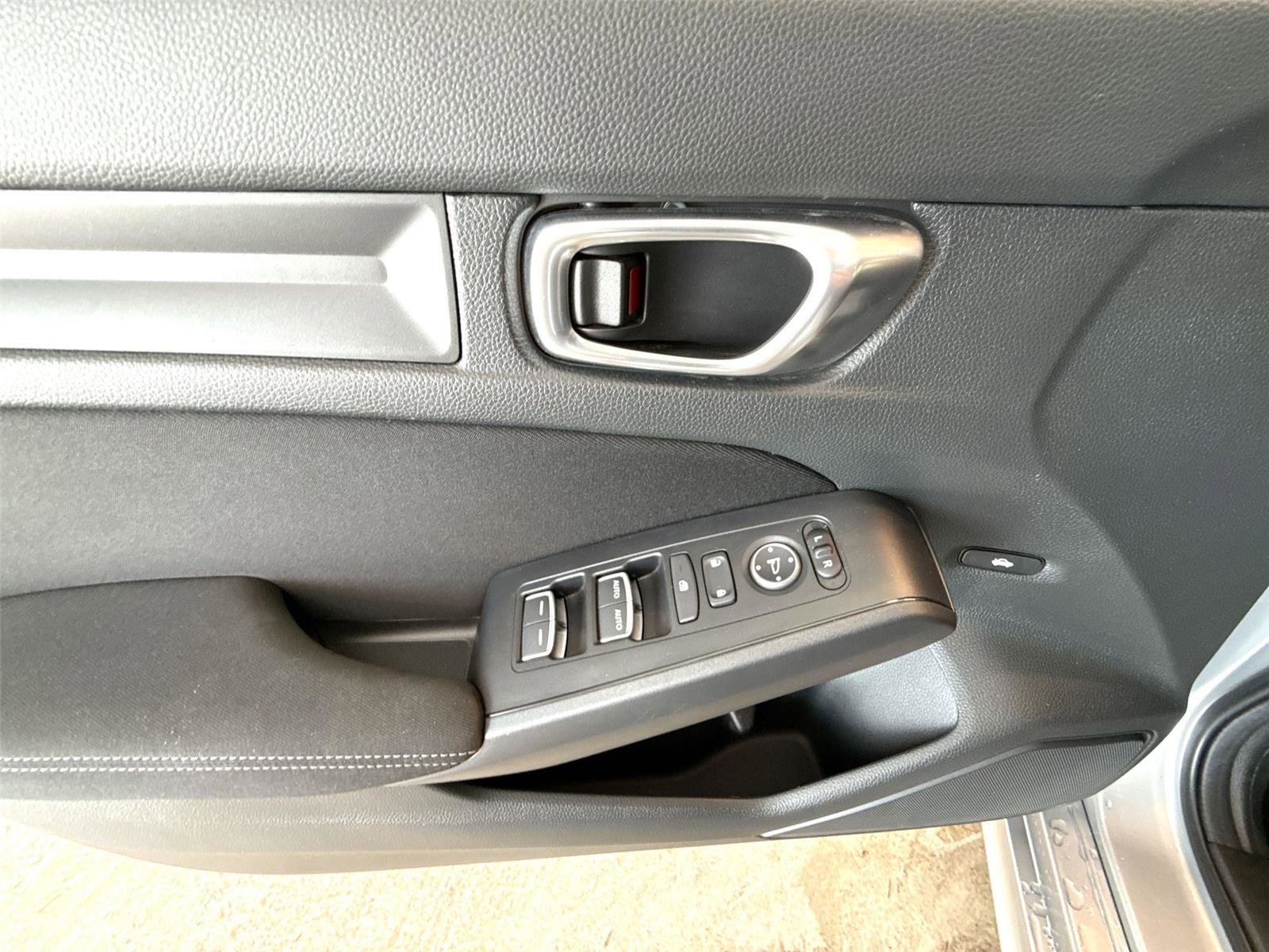 Used 2024 Honda Civic Sport image 15