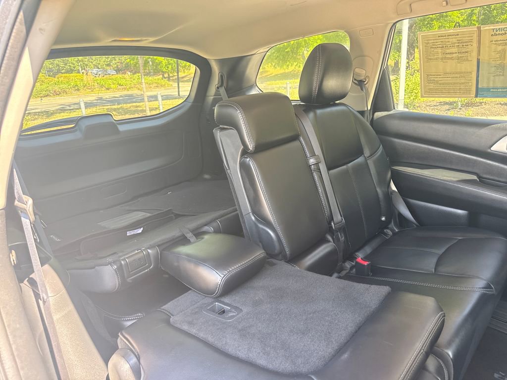 Used 2020 Nissan Pathfinder SL image 35