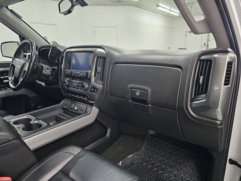 Used 2017 Chevrolet Silverado 1500 LTZ Z71 w/ LTZ Plus Package AWD/4WD image 15