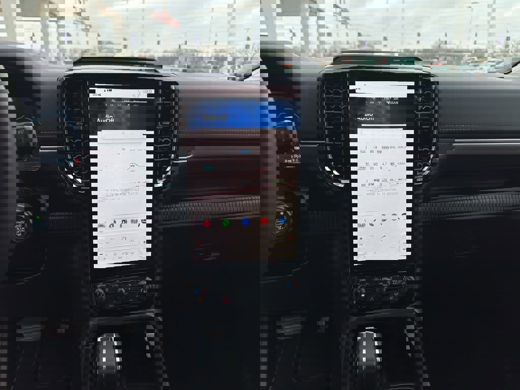 New 2025 Ford Ranger Lariat w/ Chrome Accent Package image 20