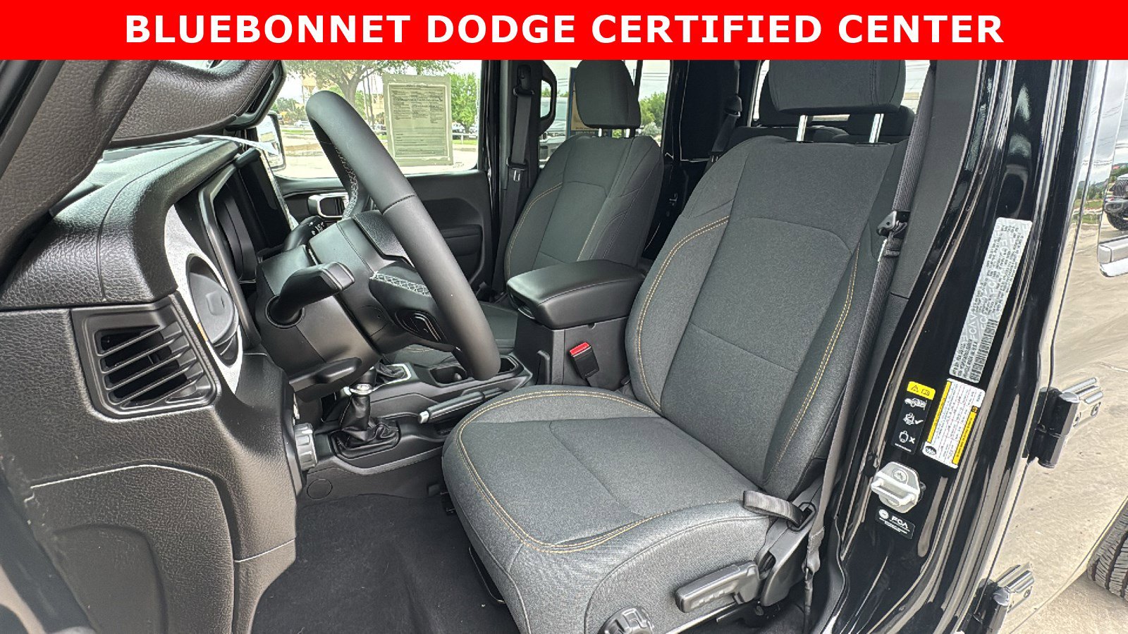 Used 2025 Jeep Gladiator Sport AWD/4WD image 14
