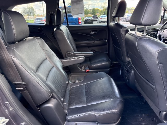 Used 2016 Honda Pilot Elite image 14