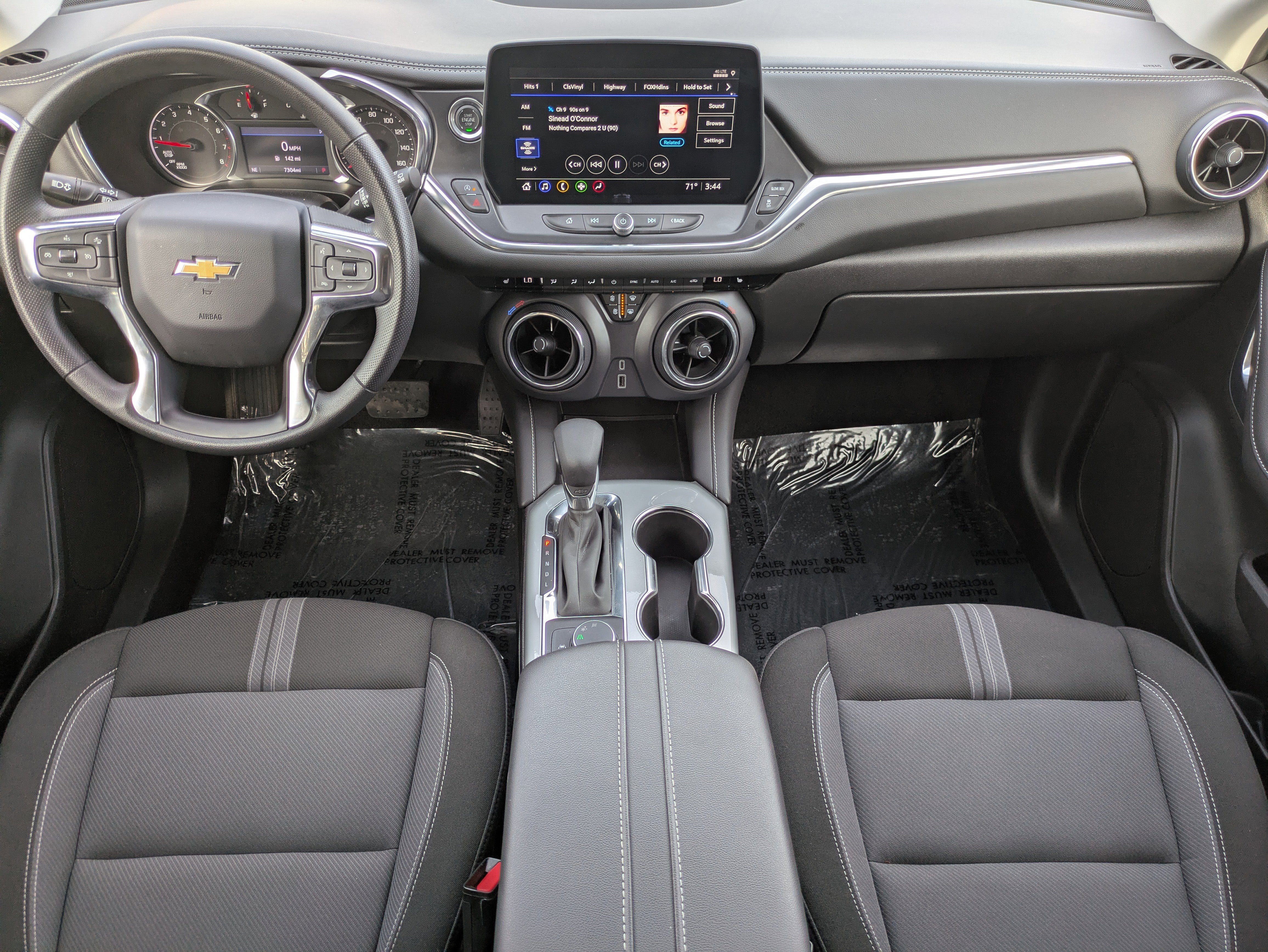 Used 2025 Chevrolet Blazer LT image 9