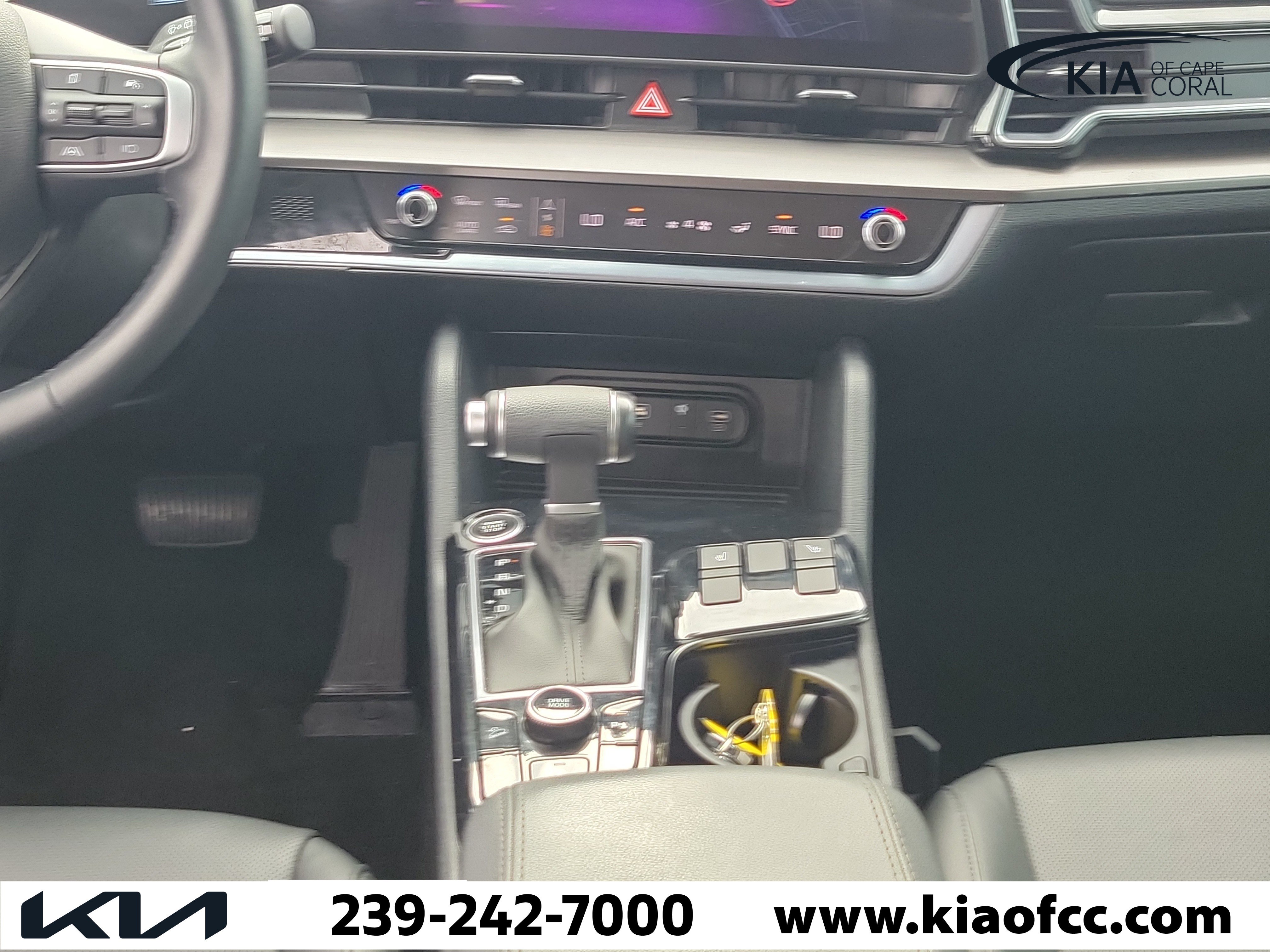 Certified 2025 Kia Sportage EX w/ Premium Package FWD image 19