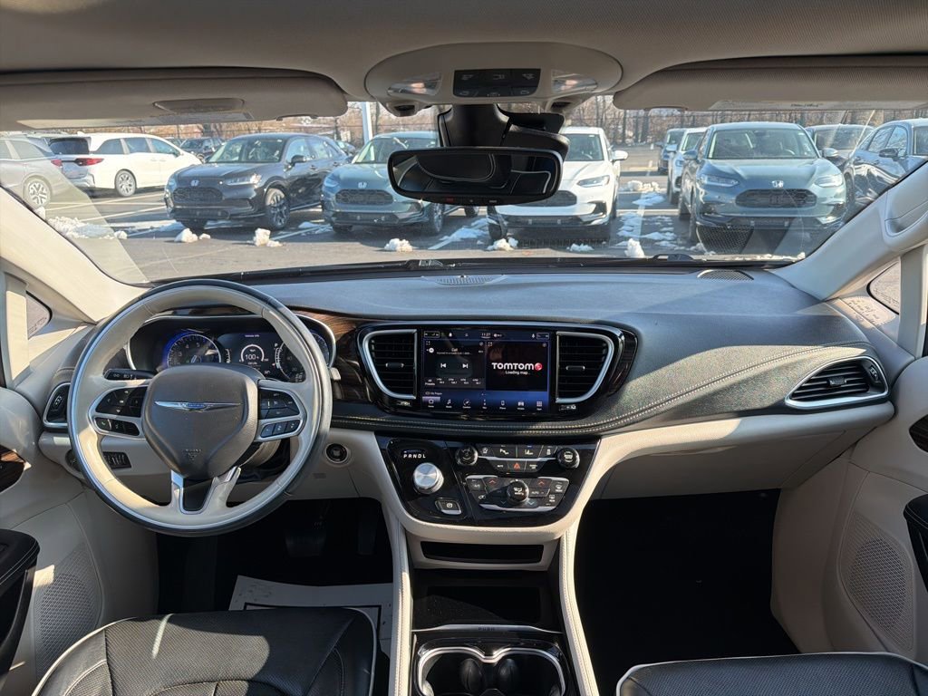 Used 2021 Chrysler Pacifica Limited image 12