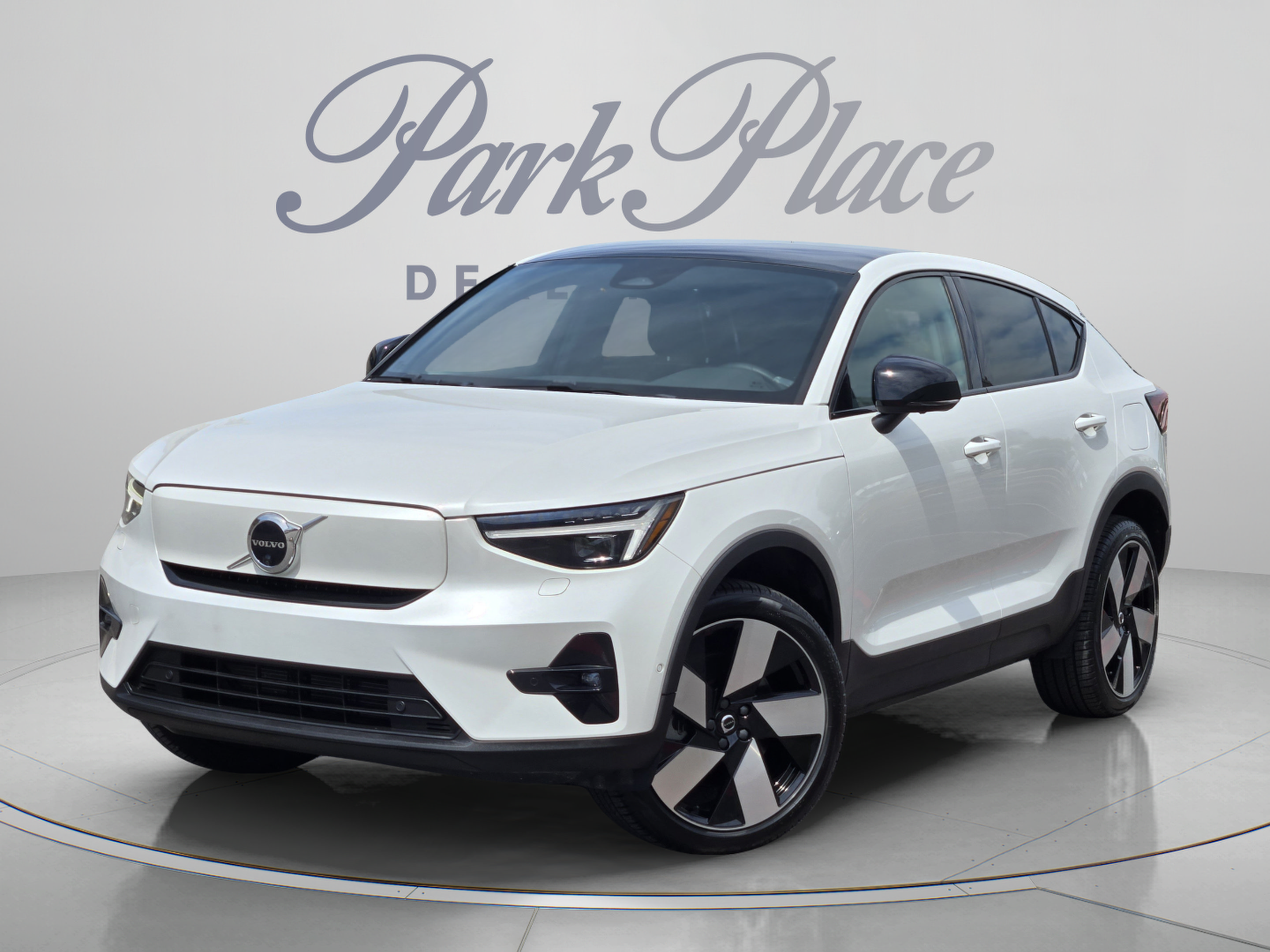 Used 2023 Volvo C40 P8 Recharge Ultimate AWD/4WD video 1