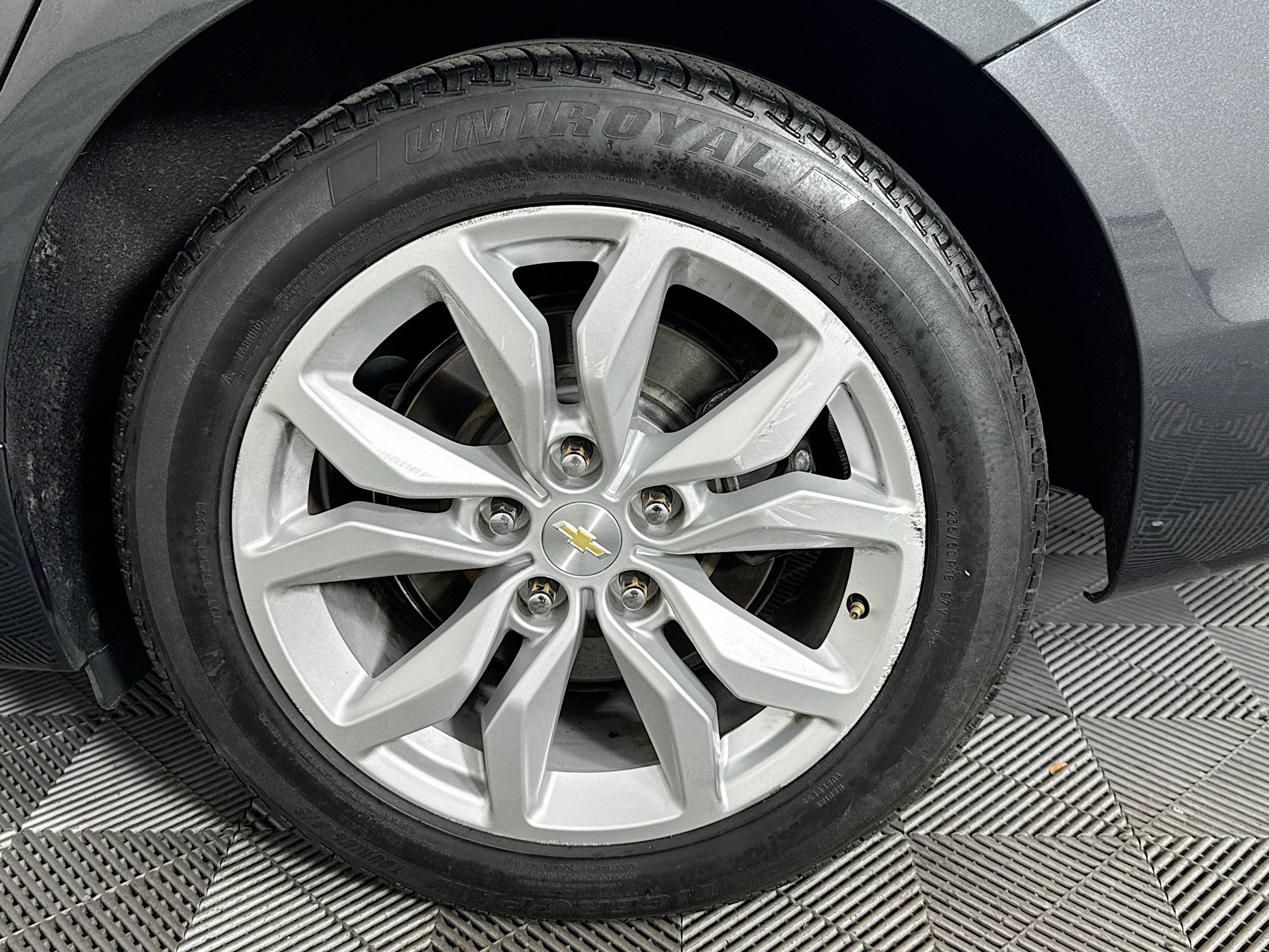 Used 2018 Chevrolet Impala LT FWD image 35