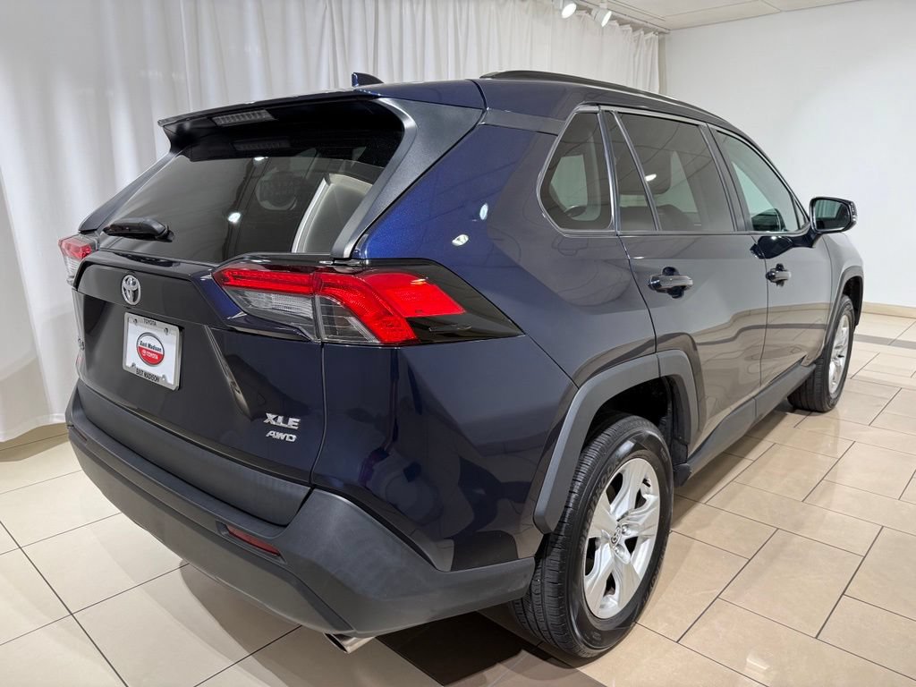 Used 2020 Toyota RAV4 XLE w/ Convenience Package AWD/4WD image 5