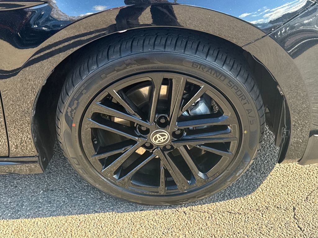 Used 2025 Toyota Camry SE image 42