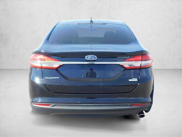 Used 2017 Ford Fusion SE image 6