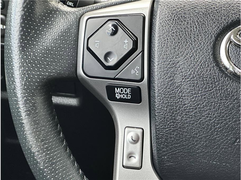 Used 2020 Toyota 4Runner SR5 Premium w/ Moonroof Package AWD/4WD image 22