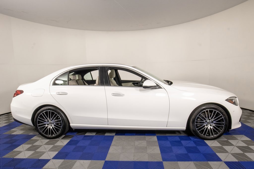 Used 2024 Mercedes-Benz C 300 4MATIC Sedan image 4
