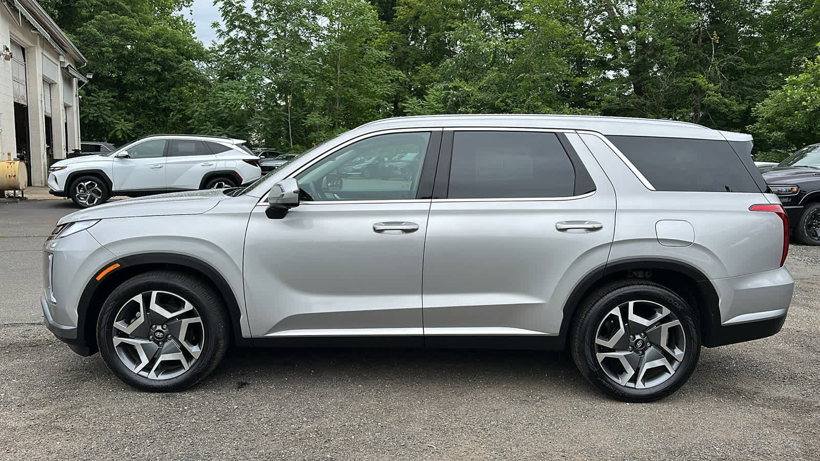 Used 2025 Hyundai Palisade SEL image 6