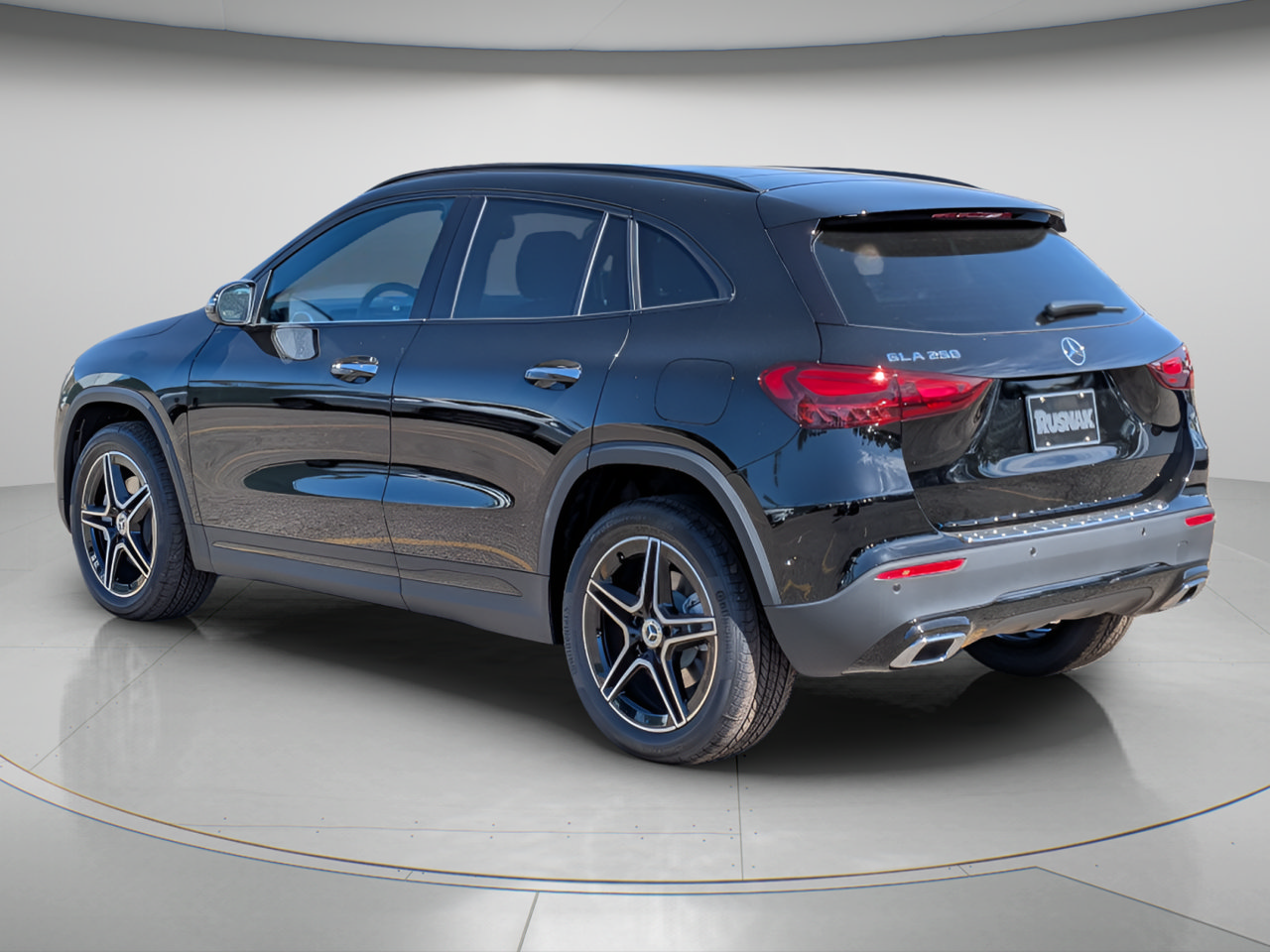 New 2026 Mercedes-Benz GLA 250 image 2