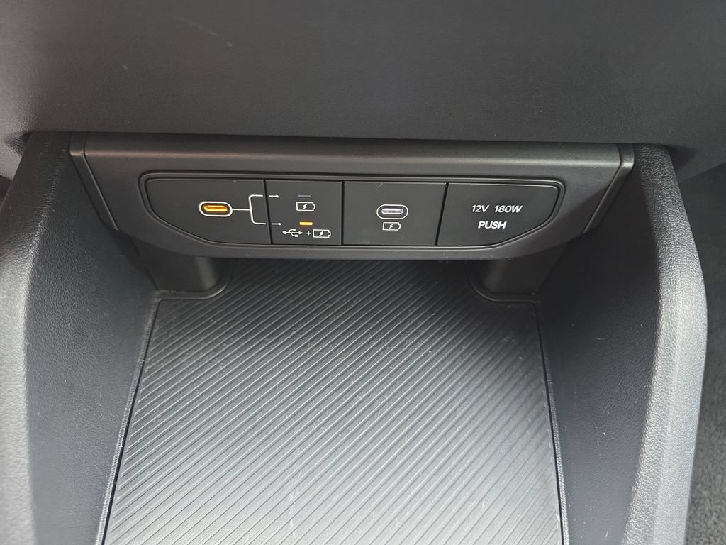 Used 2025 Kia K4 FWD image 28