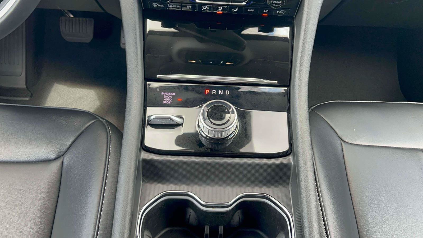 Used 2023 Jeep Grand Cherokee Limited AWD/4WD image 26