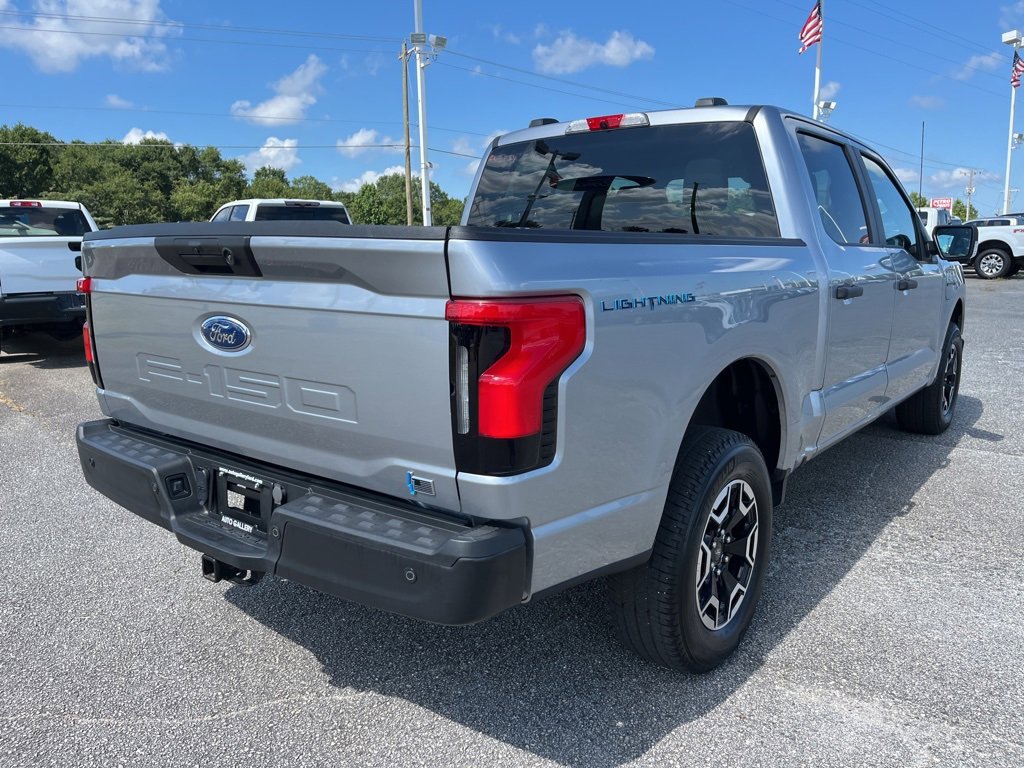 Used 2023 Ford F150 Lightning Pro w/ Tow Technology Package image 5