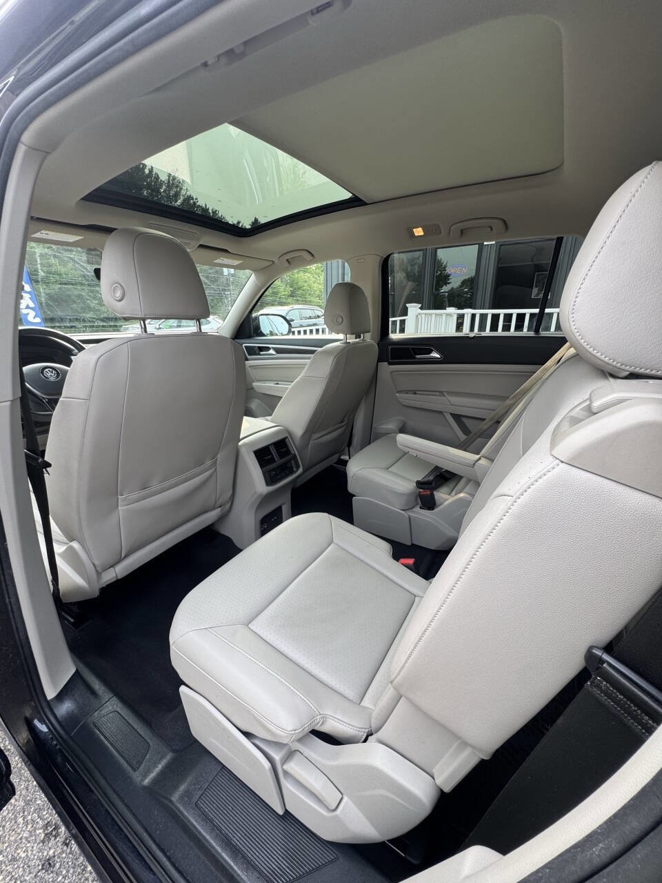 Used 2019 Volkswagen Atlas SEL R-Line image 15