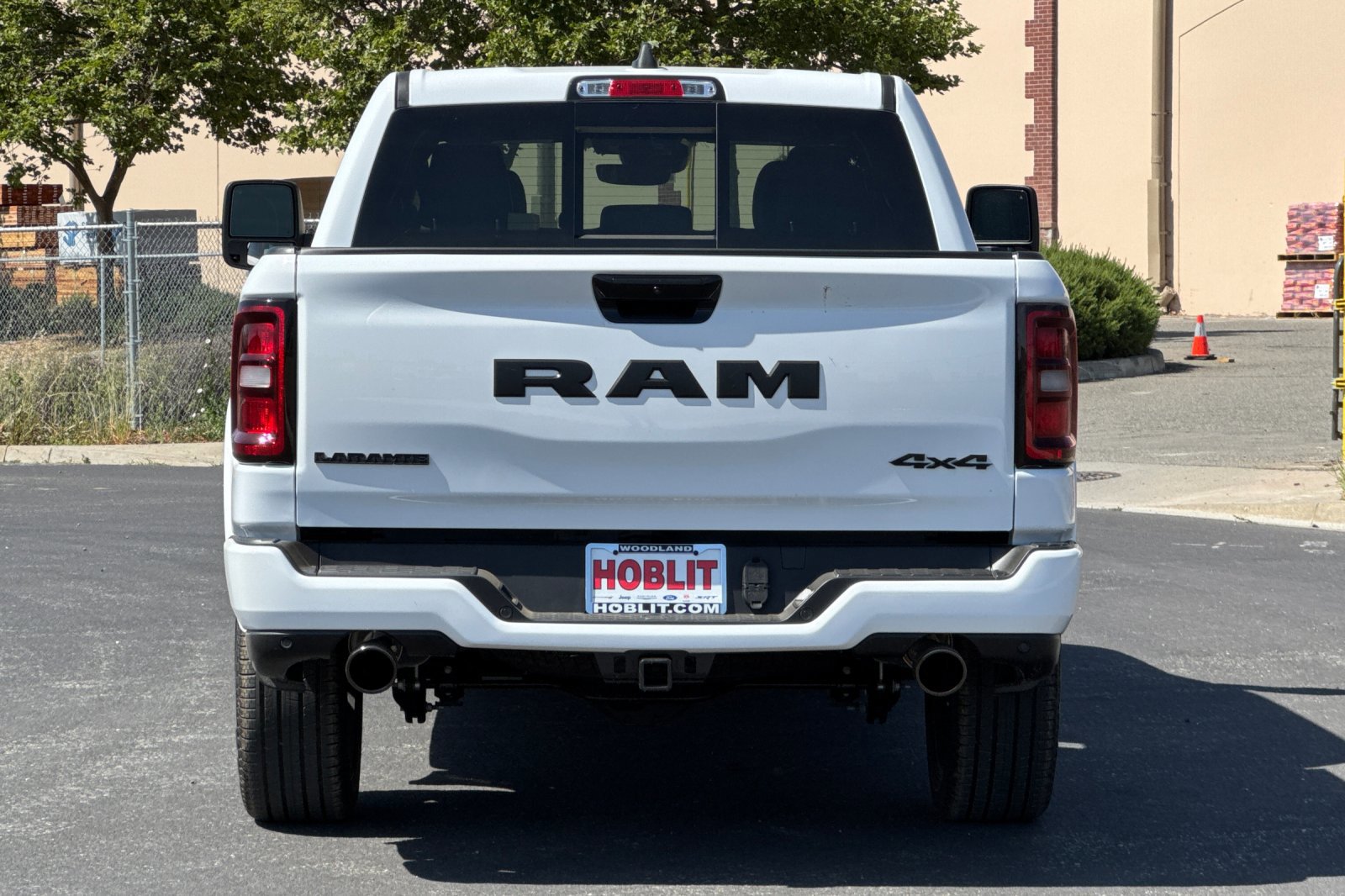 New 2026 RAM 1500 Laramie AWD/4WD image 4