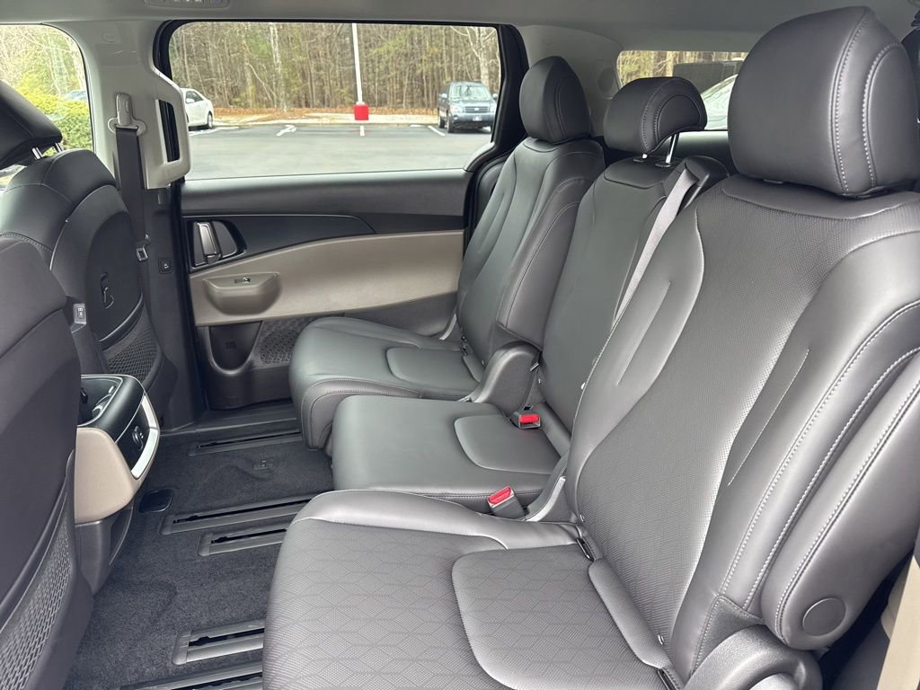 New 2026 Kia Carnival LXS image 12