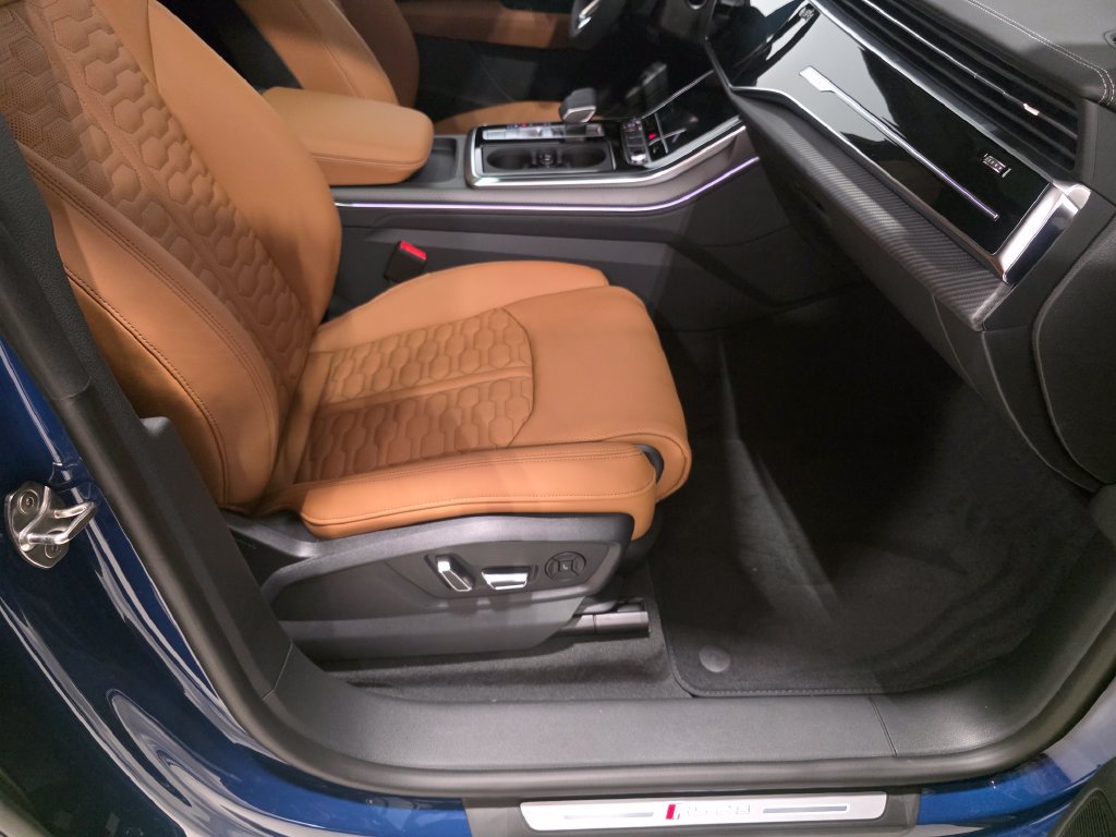 New 2027 Audi RS Q8 performance AWD/4WD image 16