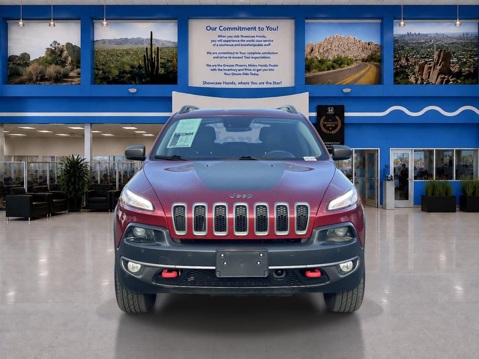 Used 2015 Jeep Cherokee Trailhawk w/ Comfort/Convenience Group AWD/4WD image 5