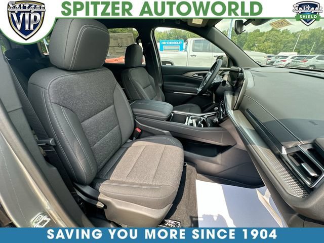 New 2027 Chevrolet Traverse LT w/ Midnight/Sport Edition FWD image 28