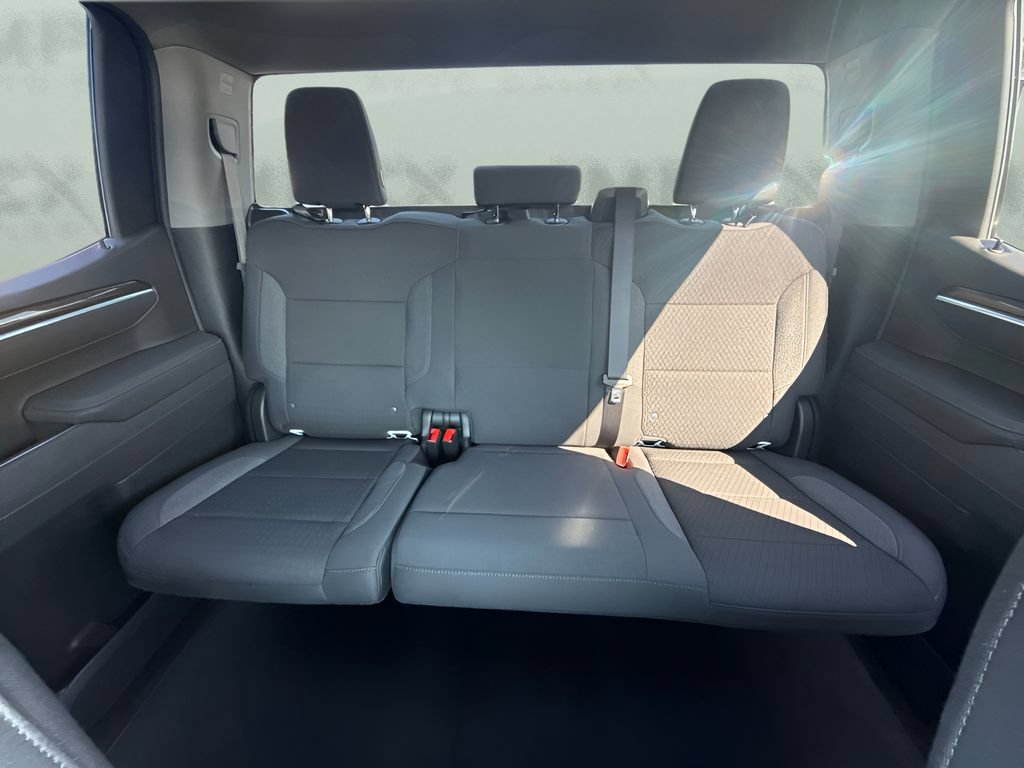 Used 2026 Chevrolet Silverado 1500 RST AWD/4WD image 10