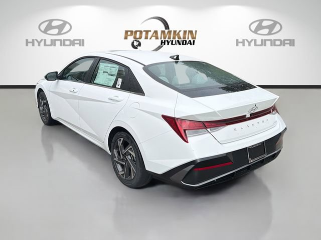 New 2026 Hyundai Elantra Limited image 7