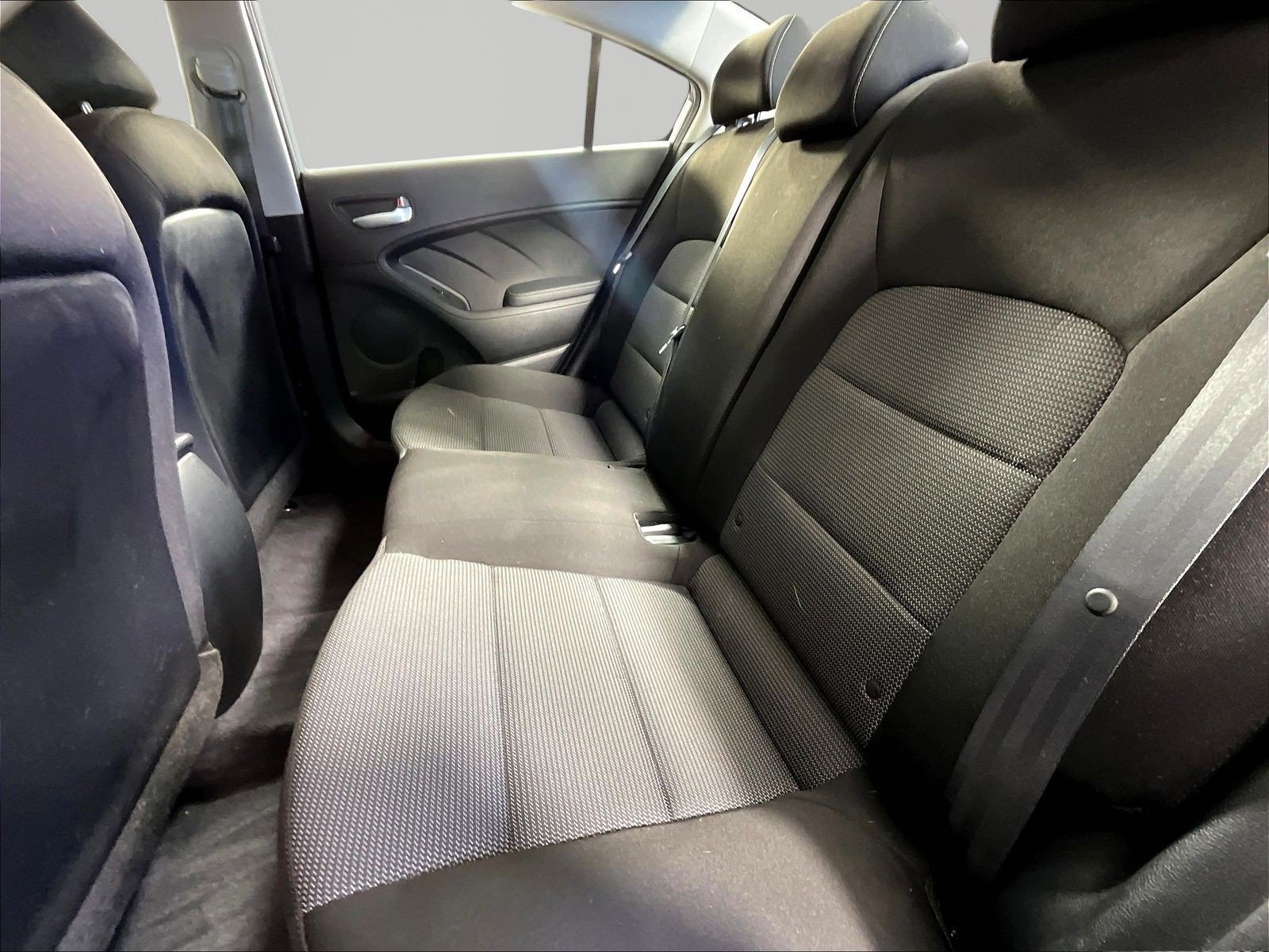 Used 2017 Kia Forte LX FWD image 18