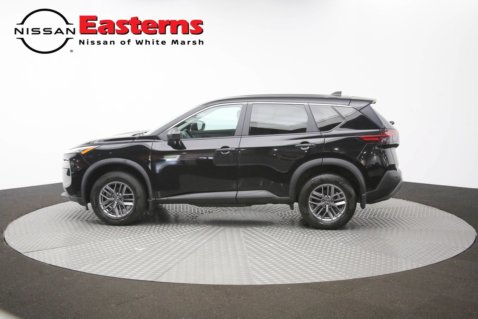 Used 2023 Nissan Rogue S AWD/4WD image 56