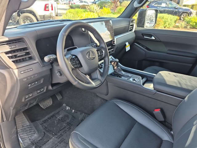 New 2026 Lexus GX 550 AWD/4WD image 3