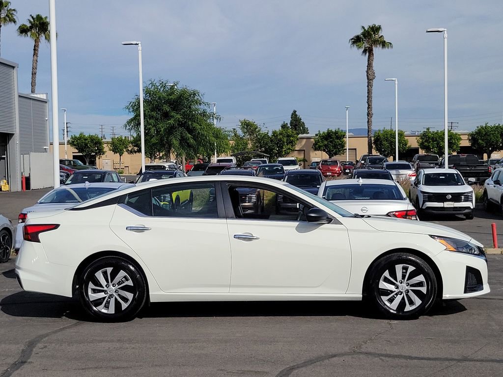 Certified 2025 Nissan Altima 2.5 S FWD image 27