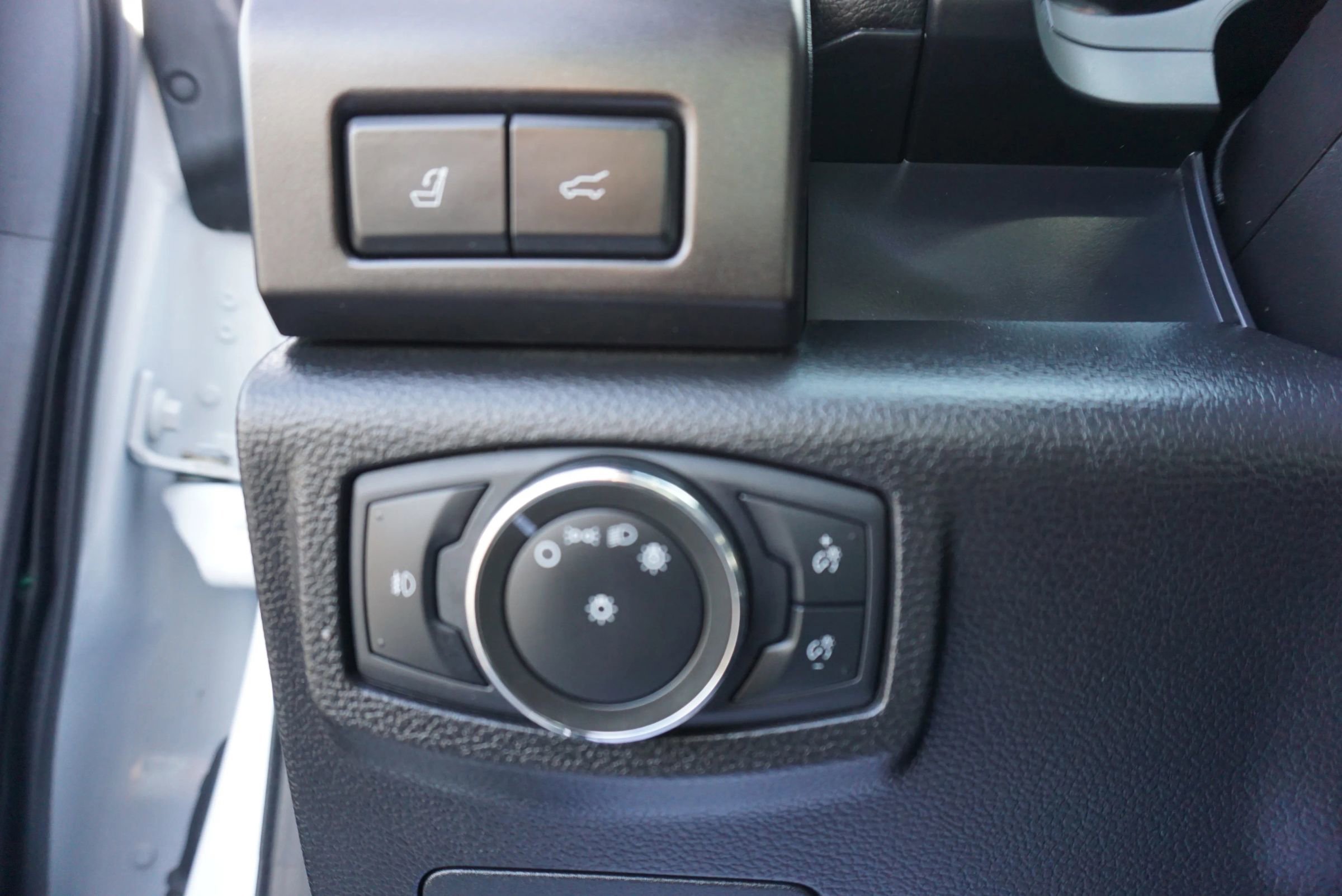 Used 2021 Ford Expedition Max Limited image 27