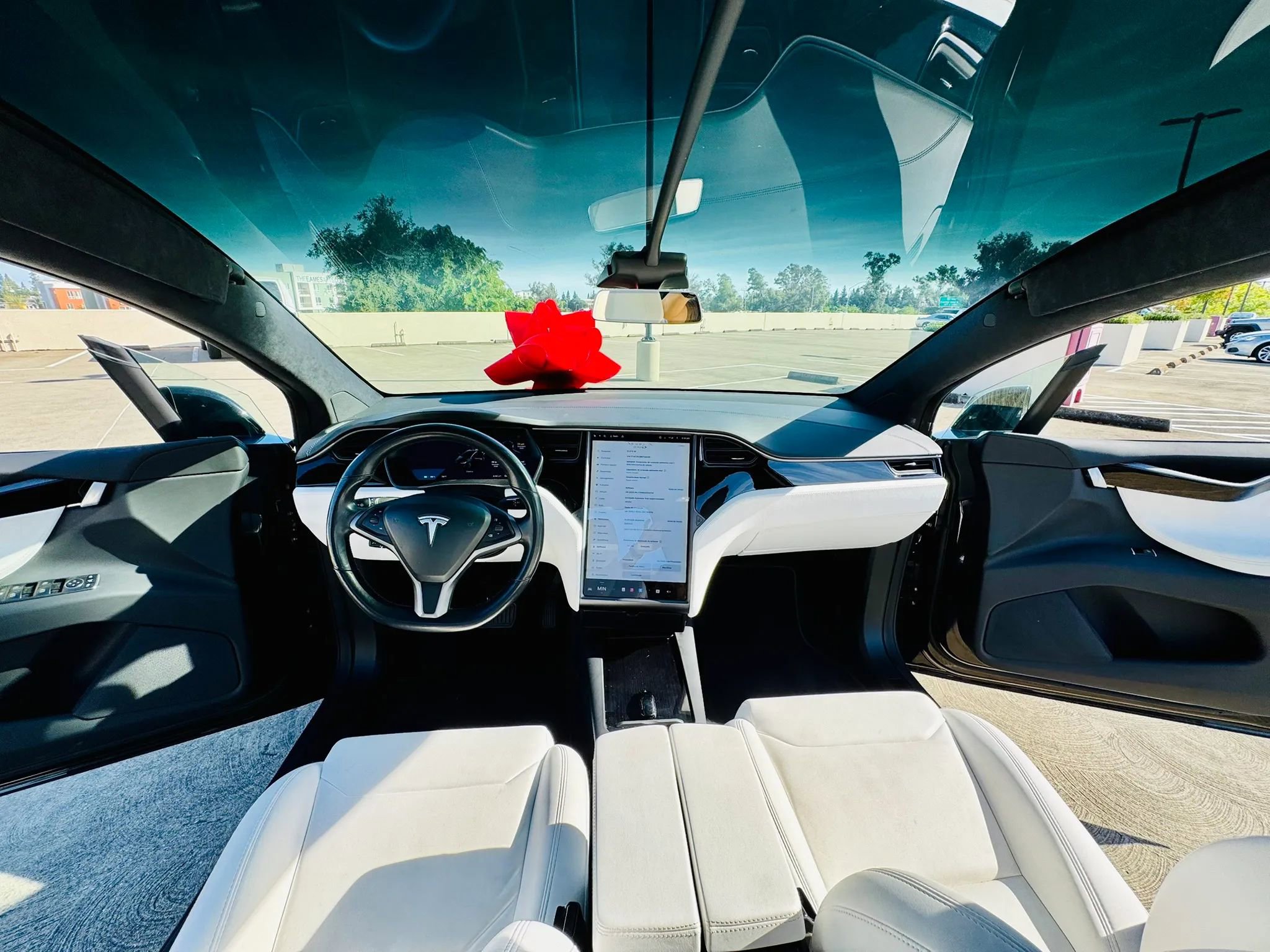 Used 2019 Tesla Model X 100D image 44