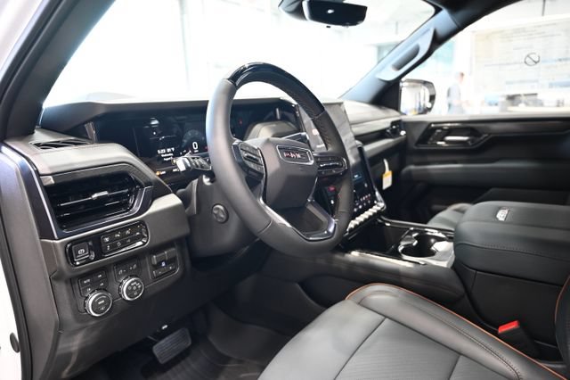 New 2026 GMC Yukon XL AT4 w/ AT4 Premium Plus Package AWD/4WD image 25