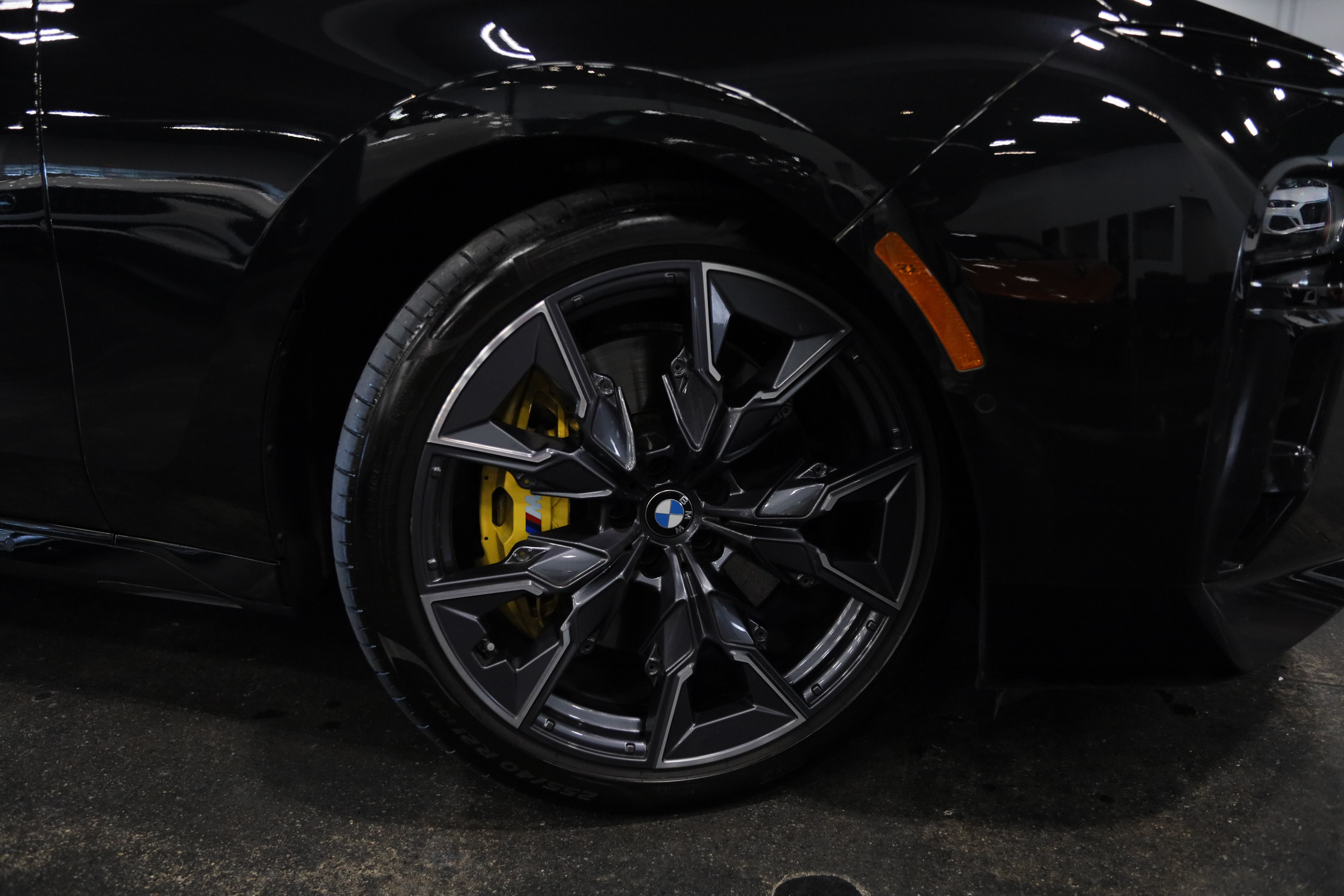 Used 2024 BMW 760i xDrive w/ Executive Package AWD/4WD image 10