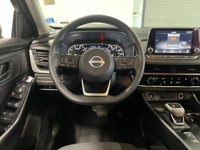 Used 2024 Nissan Rogue S AWD/4WD image 21