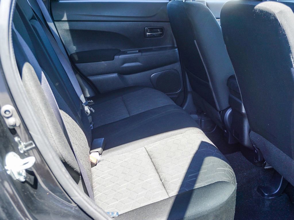 Used 2024 Mitsubishi Outlander Sport ES image 13