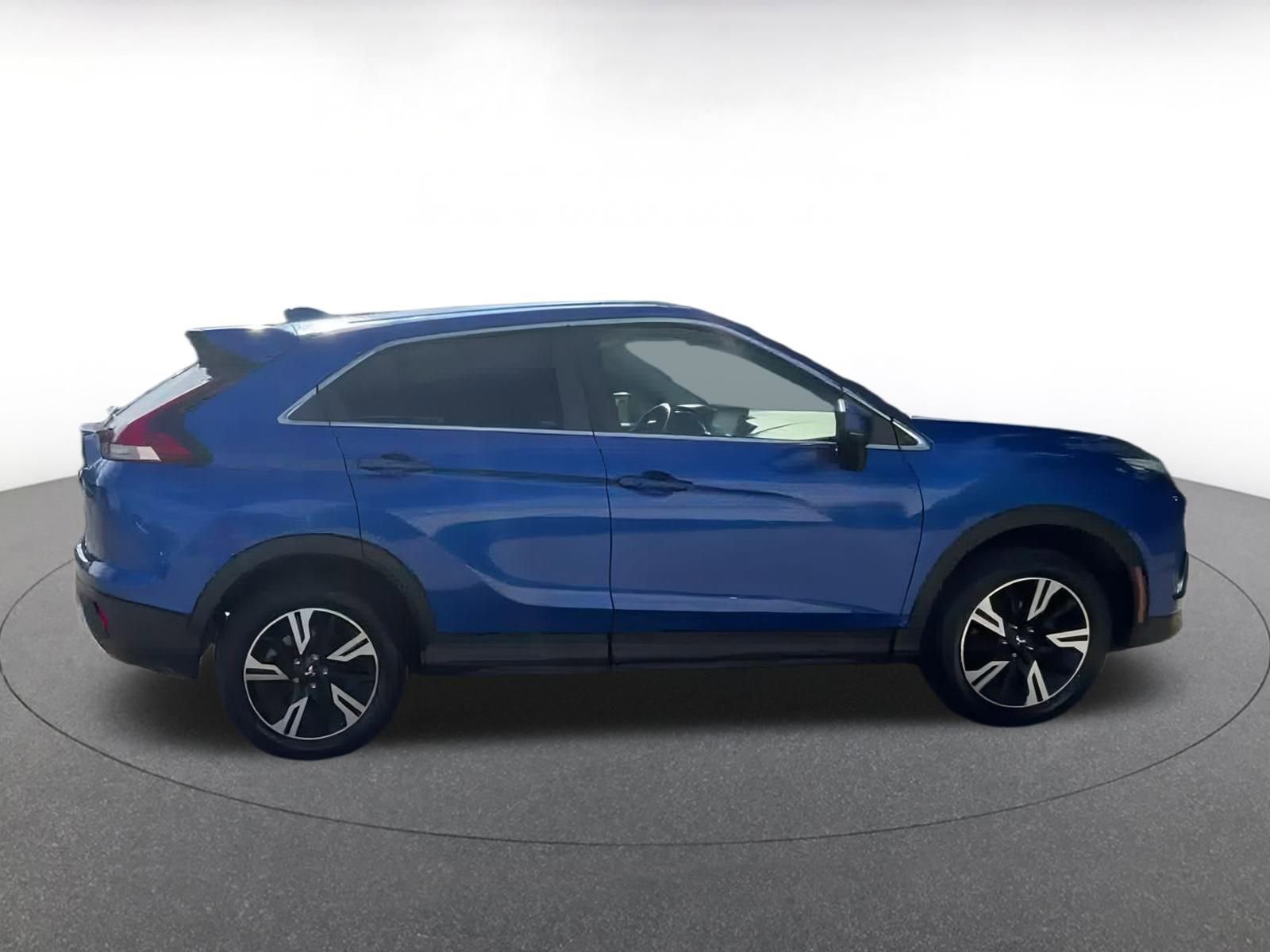 Used 2023 Mitsubishi Eclipse Cross SE image 15