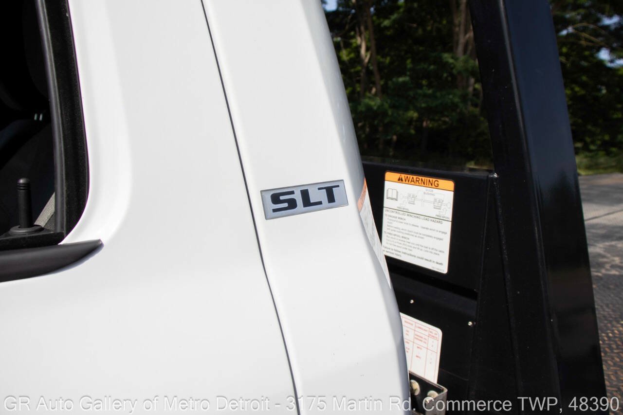 Used 2024 RAM 5500 SLT w/ Quick Order Package 2YG SLT AWD/4WD image 28